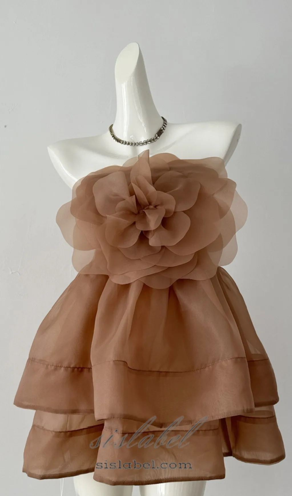 ALISA FLOWER TULLE STRAPLESS MINI DRESS IN BROWN