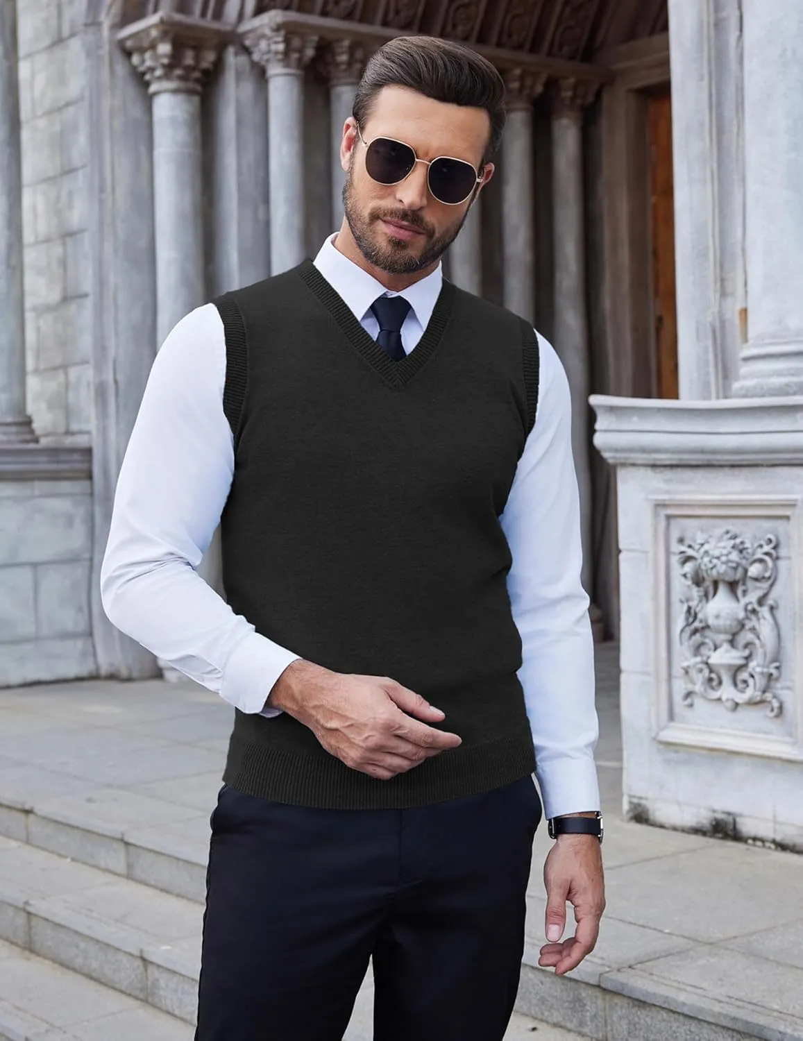 COOFANDY Men's Sleeveless Sweater Vest Lightweight V-Neck Cotton Vest Pullover