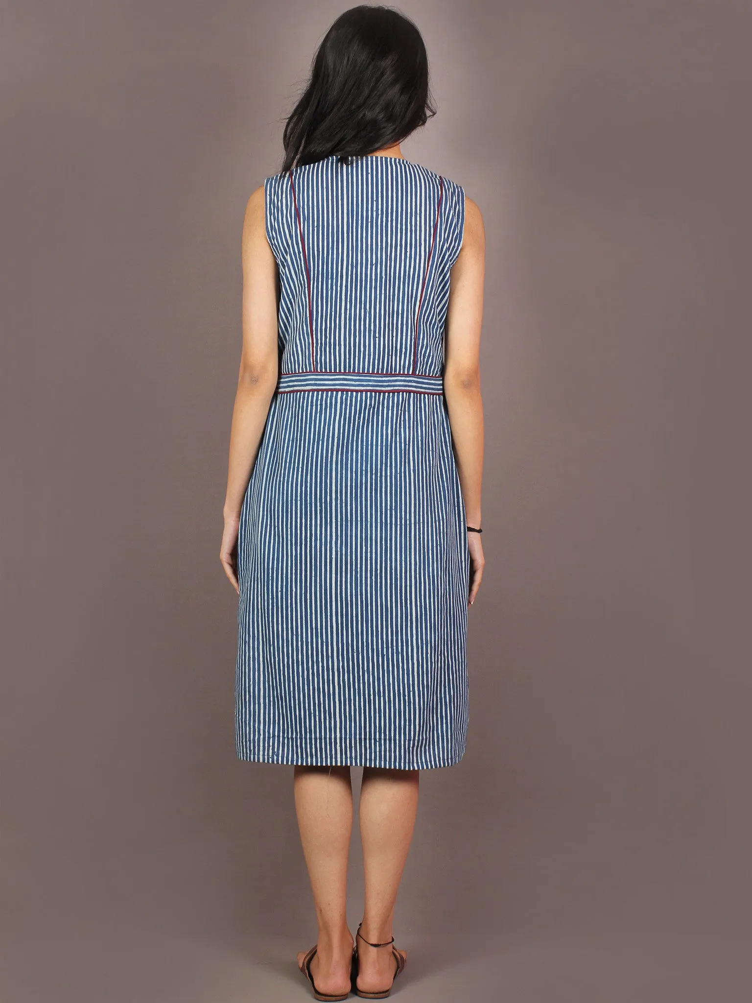 Indigo White Hand Block Printed Knee Length Cotton Dress With Maroon Piping - D0903601