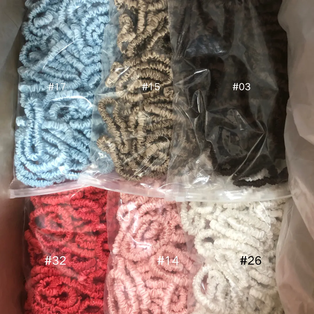 Pink silk scrunchies mini