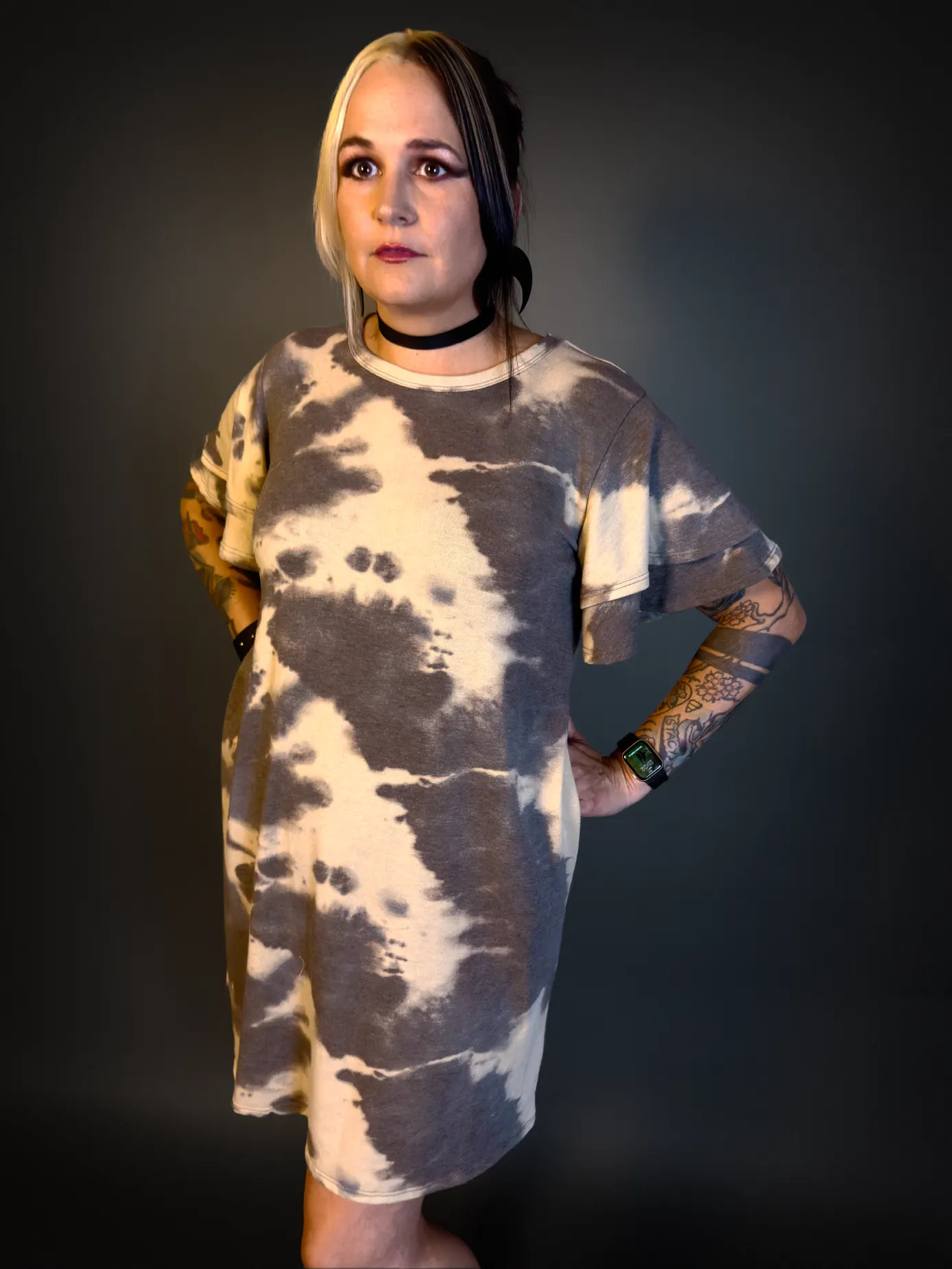 Ruffled Short Sleeve Round Neck Charcoal Tie Dye Dress with Pockets